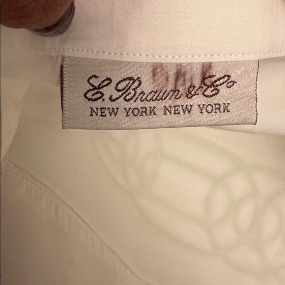 SALE‼️White and Green Embroidered Table Linen - Picture 3 of 4